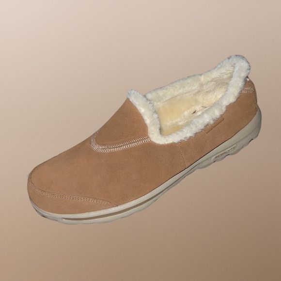 Skechers GOwalk Suede Faux Fur Shoes w/ Memory Form Fit - Comfy Size 9 - Picture 1 of 6
